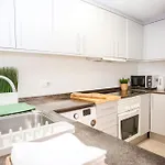 Lejlighed Es Freus Modern In Quiet Area