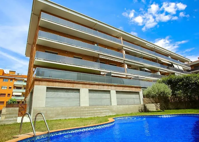 Es Freus Modern In Quiet Area Apartment