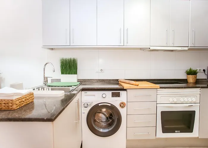 Es Freus Modern In Quiet Area Apartment